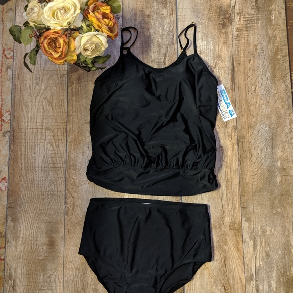 New  Women's Black Two Piece Swimsuit size 18W box. E - Picture 5 of 6